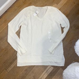 Gap v neck white sweater!